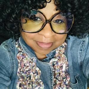 Meet your Posher, Phillisa